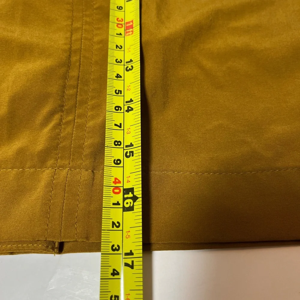 Athleta Brass Mustard Vienna Cargo Commuting skort